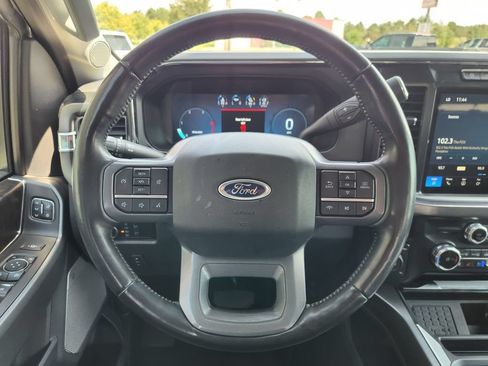 Used 2023 Ford F250 Lariat AWD/4WD image 23