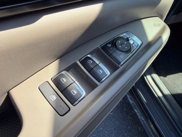 Certified 2026 Kia Carnival FWD image 34