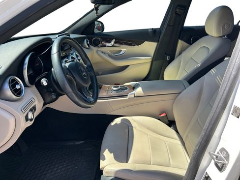 Used 2018 Mercedes-Benz C 300 Sedan image 10