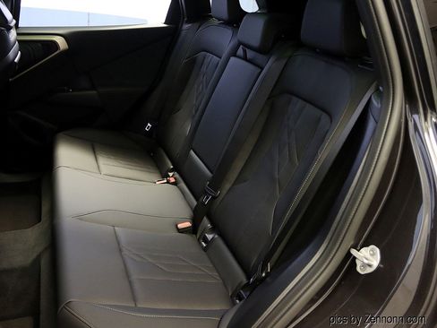 Used 2025 BMW X3 xDrive30i w/ Premium Package image 12