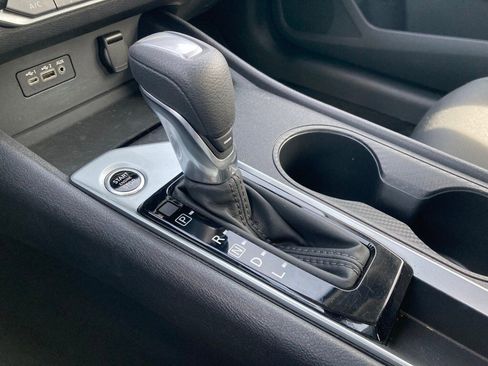 Used 2025 Nissan Altima 2.5 SV image 27