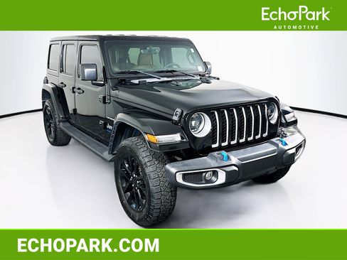 Used 2023 Jeep Wrangler Unlimited Sahara AWD/4WD image 1
