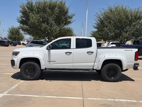 Used 2022 Chevrolet Colorado W/T w/ WT Convenience Package AWD/4WD image 5