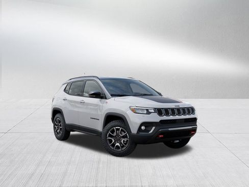 New 2026 Jeep Compass Trailhawk image 5