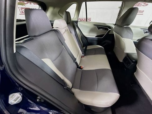 Certified 2025 Toyota RAV4 XLE w/ Convenience Package AWD/4WD image 32