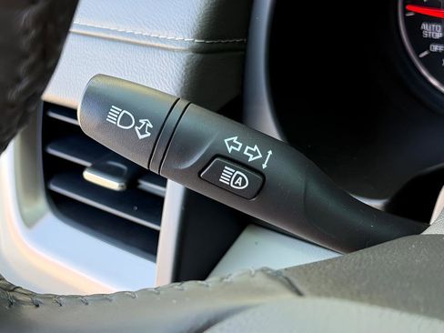 Used 2018 GMC Terrain Denali w/ Advanced Safety Package image 38