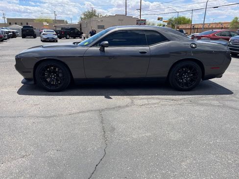 Used 2018 Dodge Challenger R/T Scat Pack w/ Dynamics Package RWD image 6