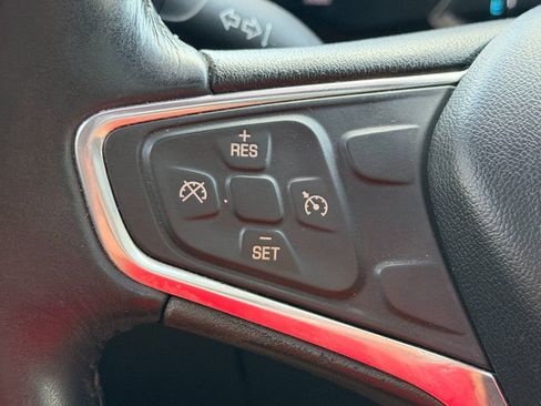 Used 2016 Chevrolet Malibu LT FWD image 30