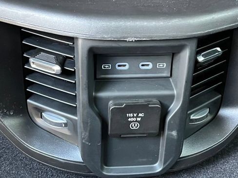Certified 2026 RAM 2500 Laramie AWD/4WD image 26