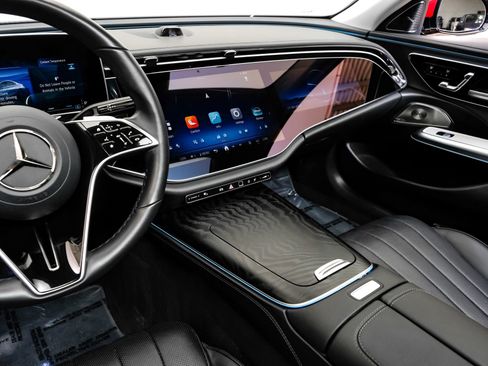 Used 2025 Mercedes-Benz E 350 Sedan image 28