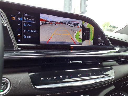 Used 2022 Cadillac Escalade ESV Sport AWD/4WD image 12