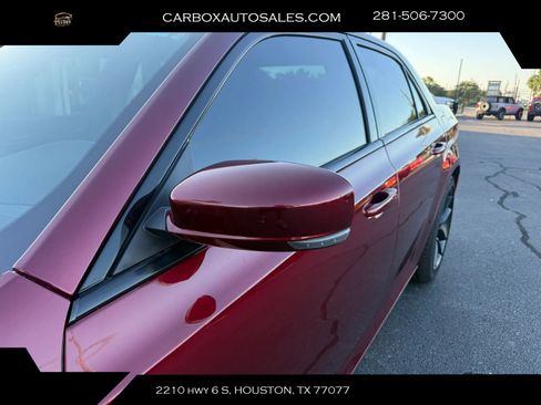 Used 2023 Chrysler 300 C RWD image 25