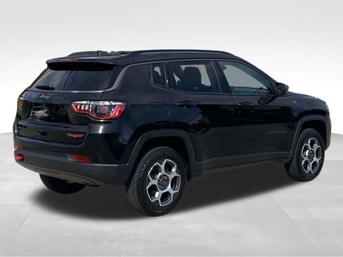 Used 2022 Jeep Compass Trailhawk w/ Sun and Sound Group image 4