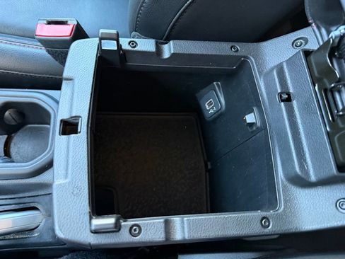 Certified 2022 Jeep Wrangler Unlimited Rubicon w/ Cold Weather Group image 25