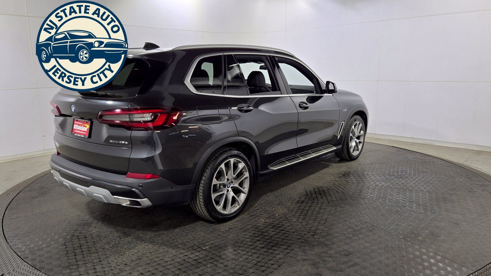 Used 2023 BMW X5 xDrive45e AWD/4WD image 7