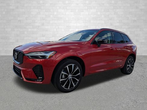 Used 2023 Volvo XC60 B5 Plus w/ Protection Package Premier image 5