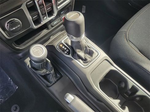 New 2026 Jeep Gladiator Sport image 25