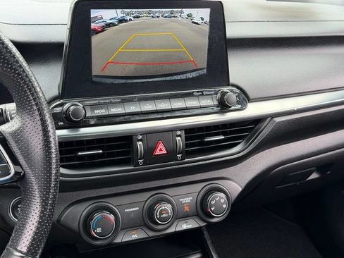 Used 2021 Kia Forte GT-Line w/ GT-Line Premium Package FWD image 18