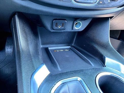 Used 2023 Chevrolet Traverse LT w/ LPO, Floor Liner Package AWD/4WD image 28