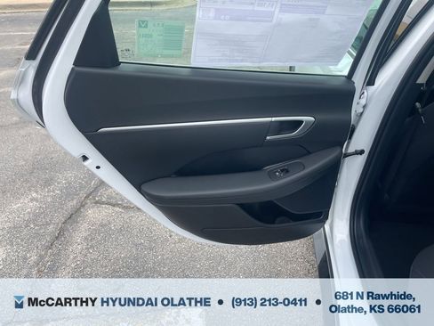 New 2025 Hyundai Sonata SEL FWD image 18