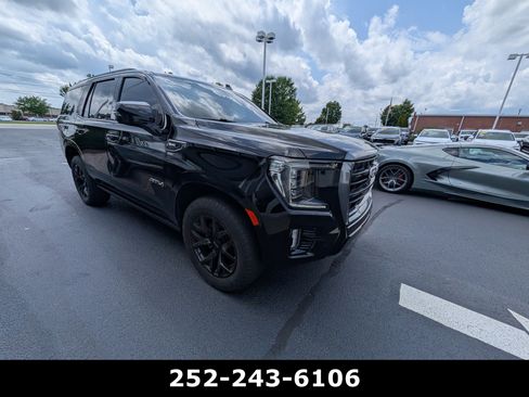Used 2022 GMC Yukon AT4 w/ Technology Package AWD/4WD image 3