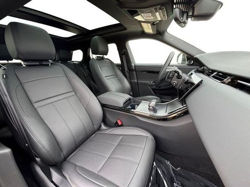 Certified 2026 Land Rover Range Rover Evoque Dynamic SE AWD/4WD image 16