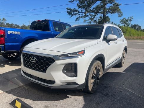 Used 2020 Hyundai Santa Fe SEL w/ Convenience + Premium Package FWD image 3