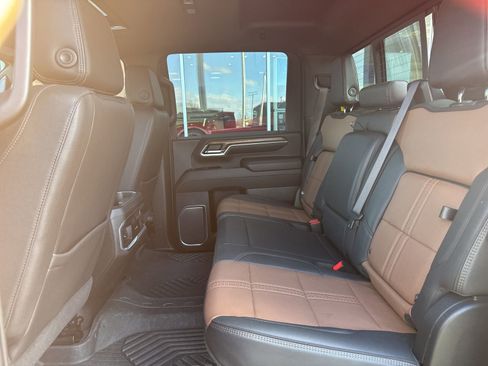 Used 2024 Chevrolet Silverado 2500 High Country w/ High Country Premium Package AWD/4WD image 19