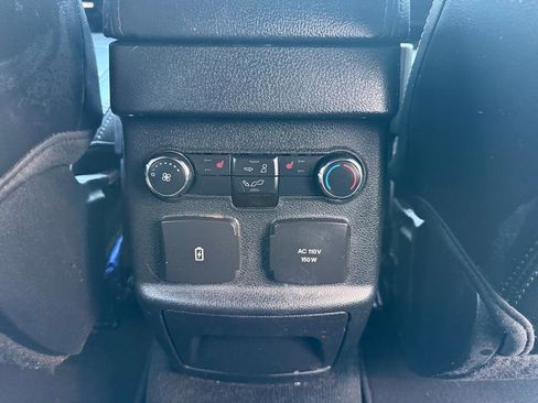 Used 2016 Ford Explorer Limited image 19