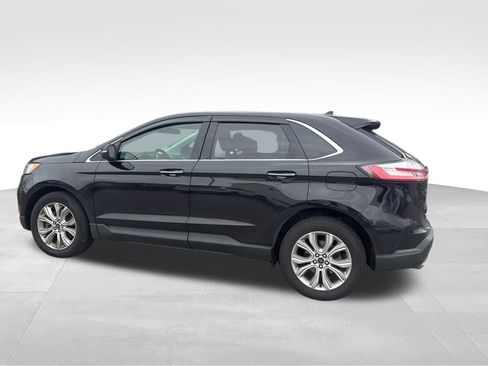 Used 2021 Ford Edge Titanium image 25