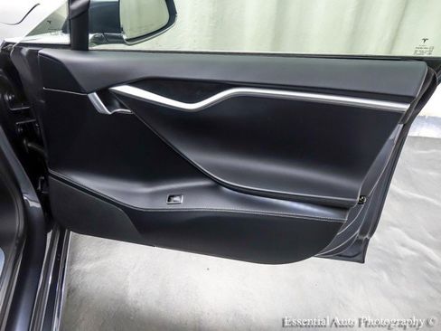 Used 2018 Tesla Model S P100D image 38