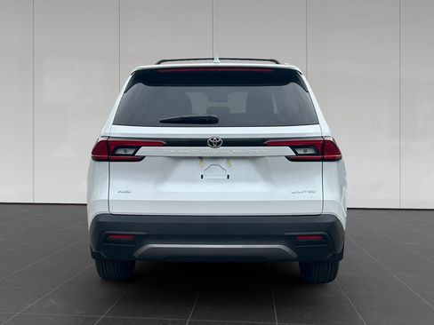 New 2026 Toyota Grand Highlander AWD image 4