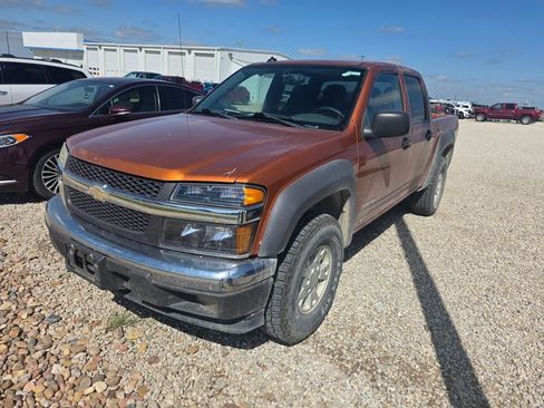 Used 2005 Chevrolet Colorado LS RWD image 2
