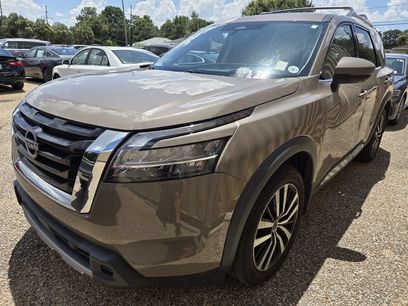 Certified 2023 Nissan Pathfinder Platinum