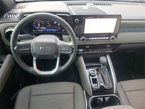 Certified 2025 Chevrolet Colorado ZR2 w/ Technology Package image 11