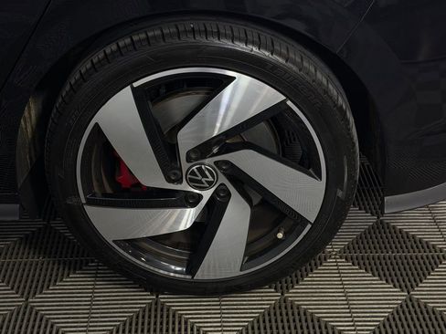 Used 2022 Volkswagen GTI SE image 20