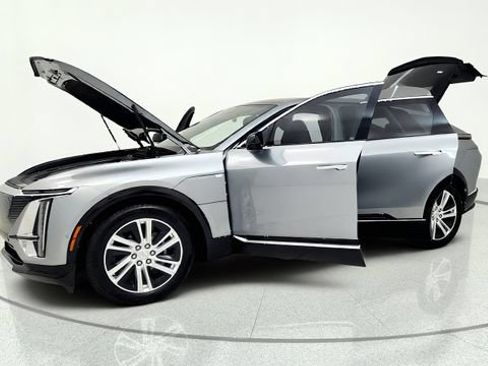 Used 2024 Cadillac Lyriq Tech w/ Driver Assist Package RWD image 14