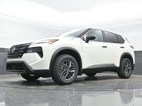 New 2026 Nissan Rogue S FWD image 17
