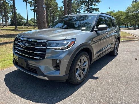 Used 2026 Ford Explorer Active w/ Active Comfort Package AWD/4WD image 7