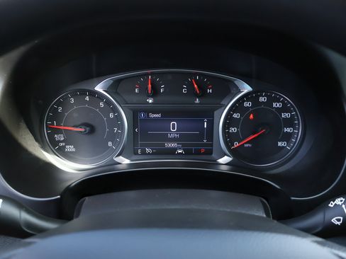 Used 2024 GMC Terrain SLE FWD image 15