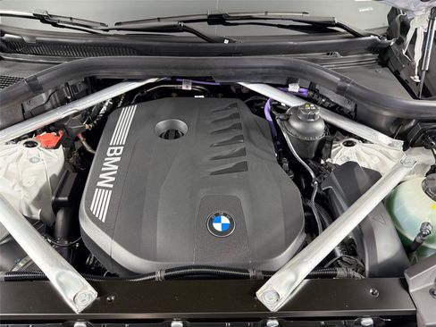 New 2026 BMW X5 xDrive40i AWD/4WD image 32