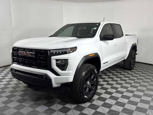 Used 2024 GMC Canyon Elevation w/ Convenience Package image 3