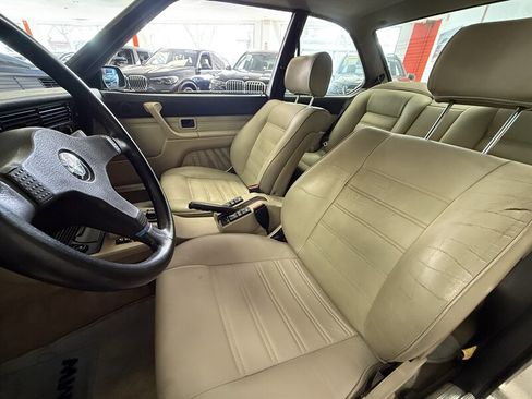 Used 1987 BMW 635CSi Coupe image 12