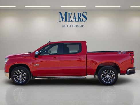 Used 2022 Chevrolet Silverado 1500 LT image 2