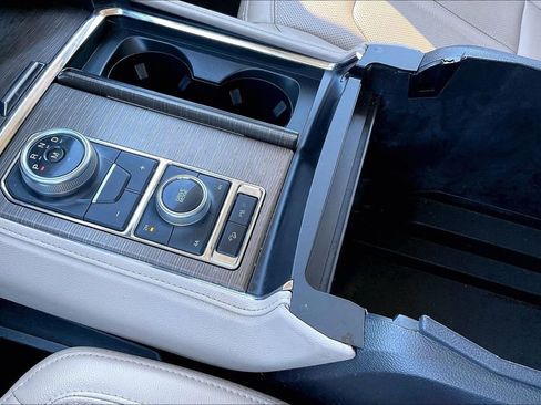 Used 2024 Ford Expedition Max Limited image 24