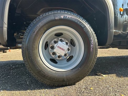 New 2026 GMC Sierra 3500 Pro image 18