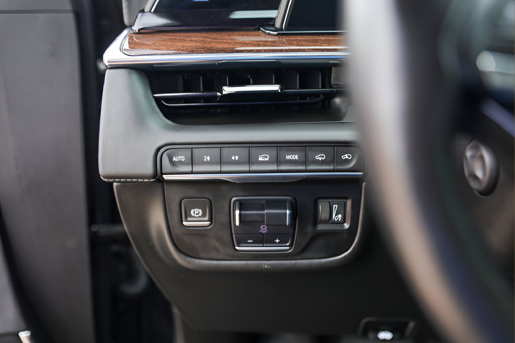 Used 2022 Cadillac Escalade Sport Platinum AWD/4WD image 15
