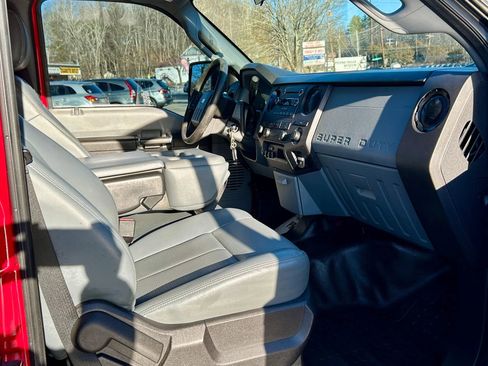 Used 2015 Ford F250 XL w/ Power Equipment Group image 15