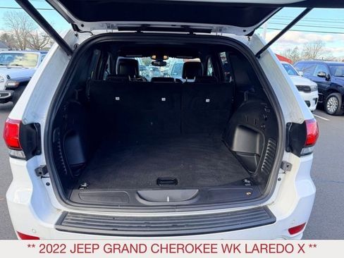 Certified 2022 Jeep Grand Cherokee Laredo X image 12