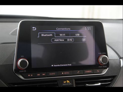Used 2024 Nissan Altima 2.5 SR AWD/4WD image 11
